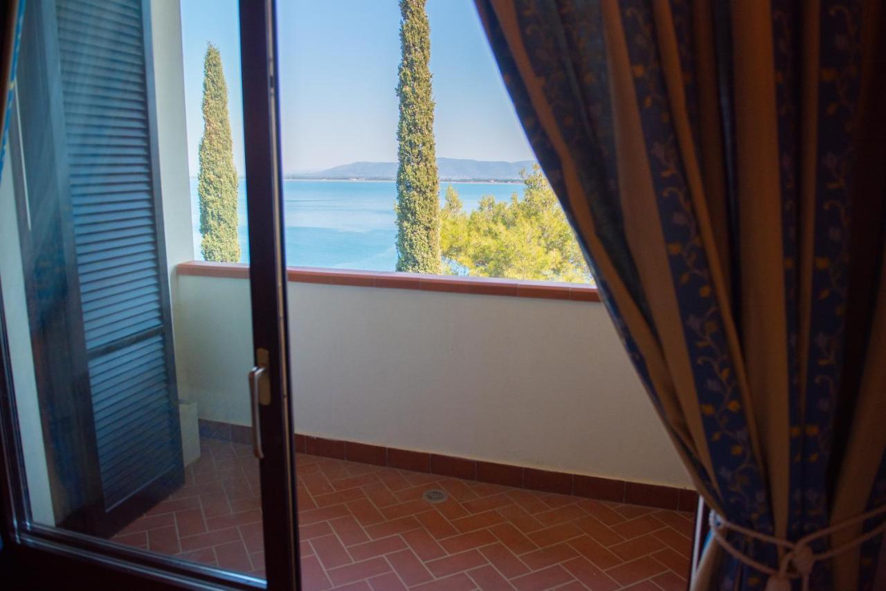 Albergo Filippo II Porto Santo Stefano  Exterior photo