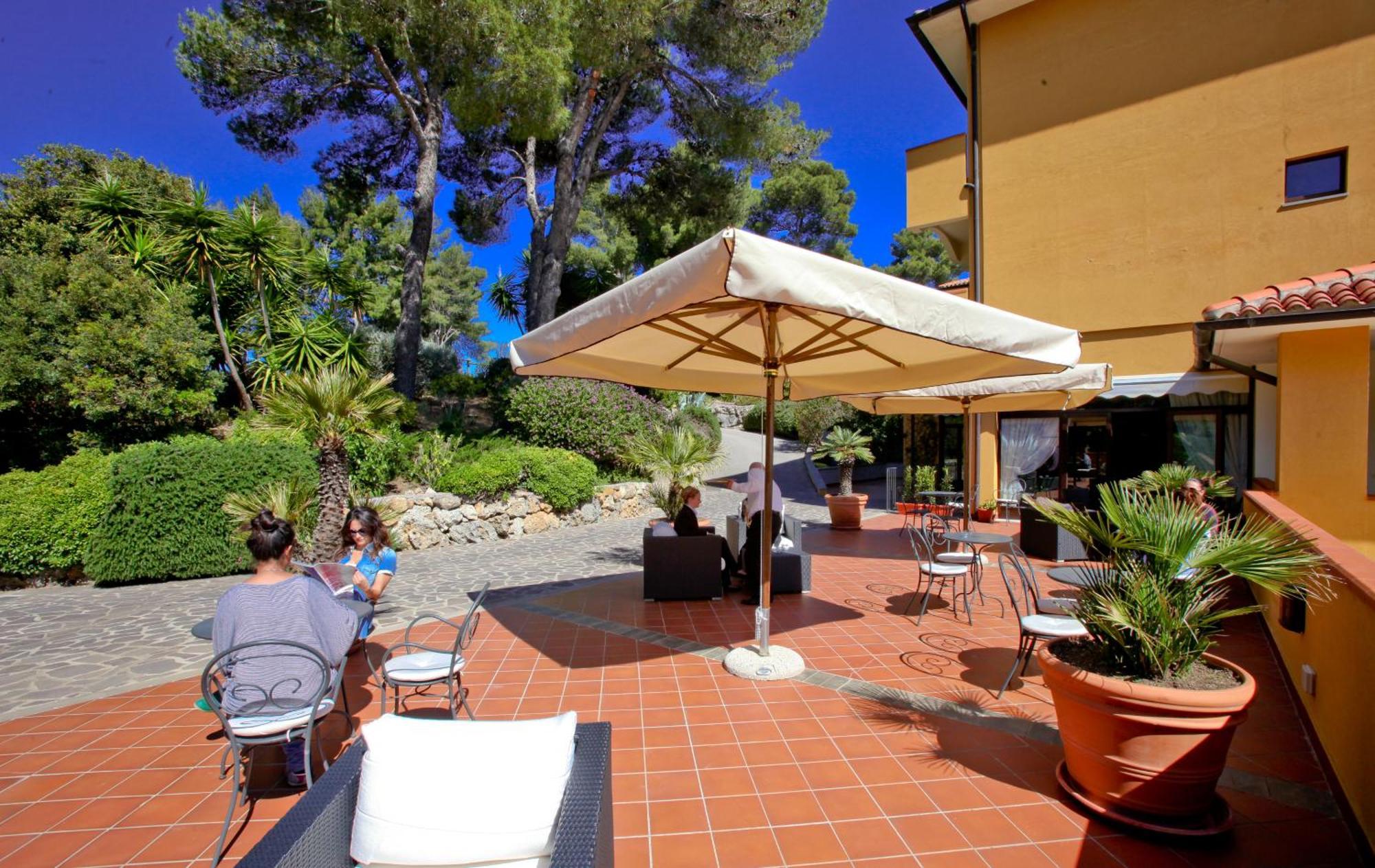 Albergo Filippo II Porto Santo Stefano  Exterior photo