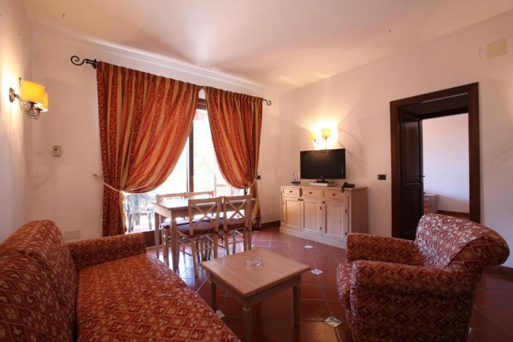 Albergo Filippo II Porto Santo Stefano  Exterior photo